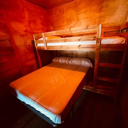 Old West House Pantano De San Juan Apartment ซาน มาร์่ติน เด วาลเดเกลเซียส ภายนอก รูปภาพ