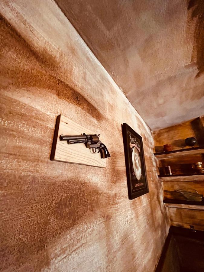 Old West House Pantano De San Juan Apartment ซาน มาร์่ติน เด วาลเดเกลเซียส ภายนอก รูปภาพ