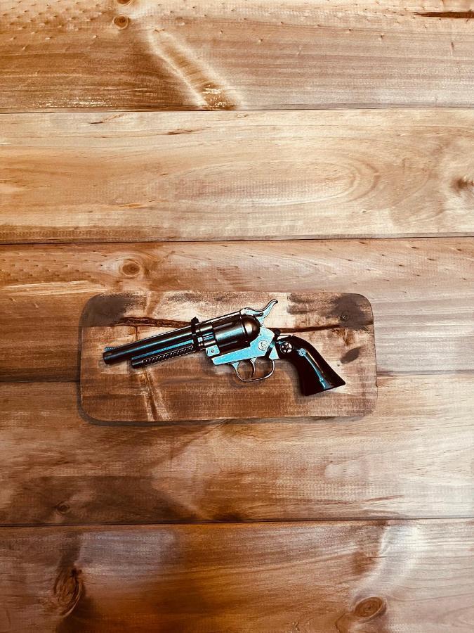 Old West House Pantano De San Juan Apartment ซาน มาร์่ติน เด วาลเดเกลเซียส ภายนอก รูปภาพ